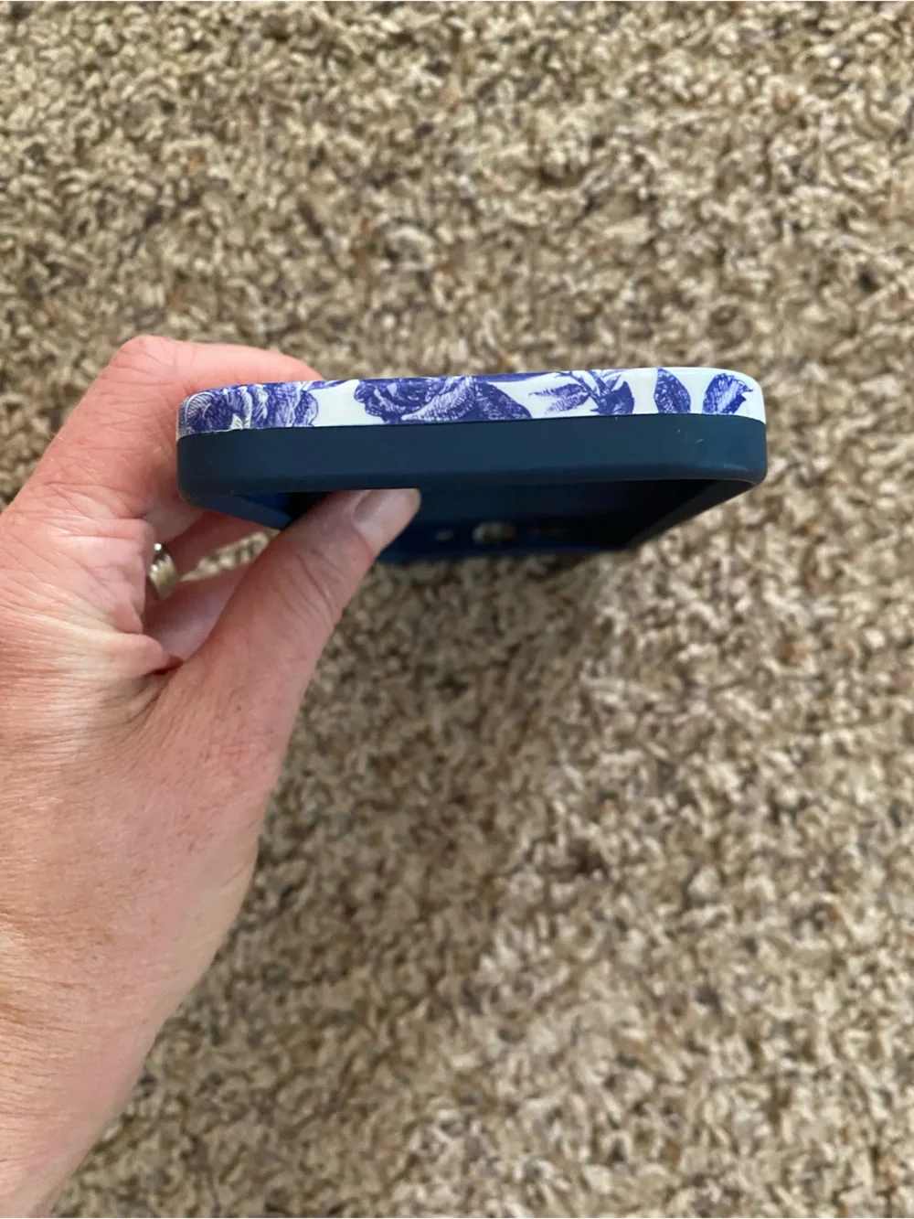 Casely Bold Rose to Fame Blue & White Rose Floral Case iPhone 13